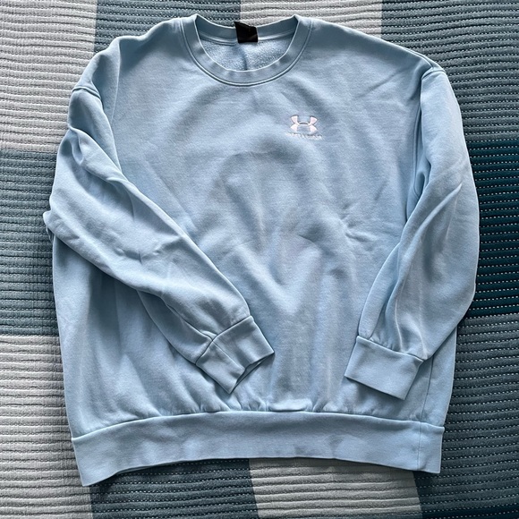Under Armour Tops - Under Armour Sweatshirt